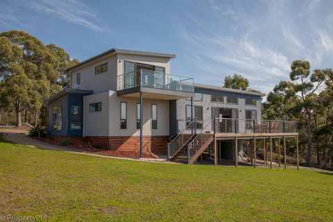 Yarrabee Nature Reserve - Accommodation ACT 0