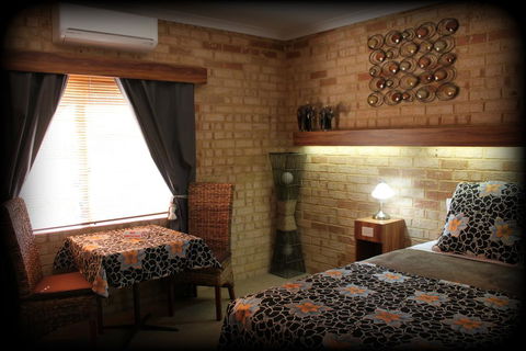 York's Boutique Motel - Accommodation ACT 2