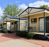 Young Tourist Park - Accommodation ACT