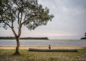 Currimundi Beach House - 1min To Currimundi Lake & Beach - Accommodation ACT 3