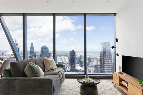 A 2BR Apt With Amazing City Views, FREE Parking - Accommodation ACT 0