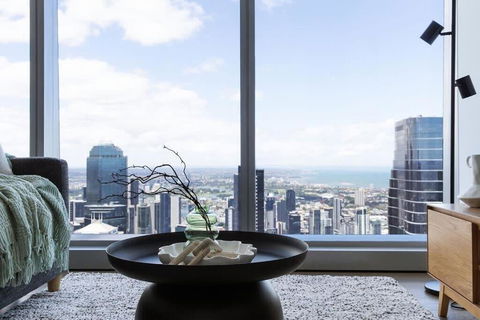 A 2BR Apt With Amazing City Views, FREE Parking - Accommodation ACT 4