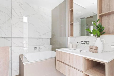 A 2BR Apt With Stunning City Views FREE Parking - Accommodation ACT 4
