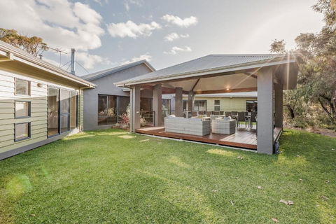 A Bush Utopia - Accommodation ACT 1