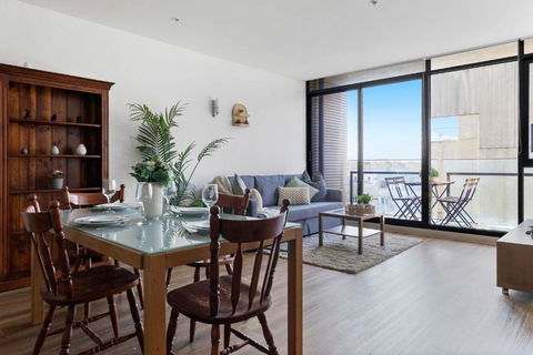 A Chic 2BR Apt Near Melbourne Uni FREE Parking - Accommodation ACT 0