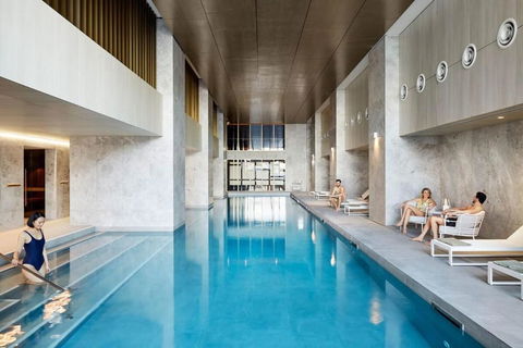 A Chic 2BR Apt With Panoramic Views FREE Parking - Accommodation ACT 3