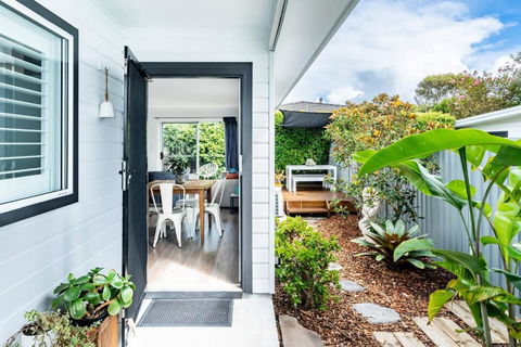 A Chic Coastal Hideaway At Toowoon Bay Beach - Accommodation ACT 0