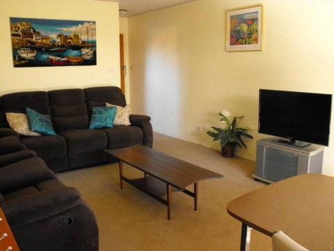 Akuna 8 - Accommodation ACT 1