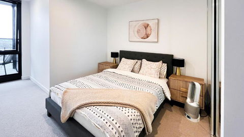 Apartment Next To Public Station, BoxHill Central, 2 Bedrooms, Free Parking And Wifi - Accommodation ACT 3