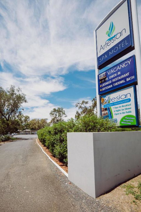 Artesian Spa Motel - Accommodation ACT 4