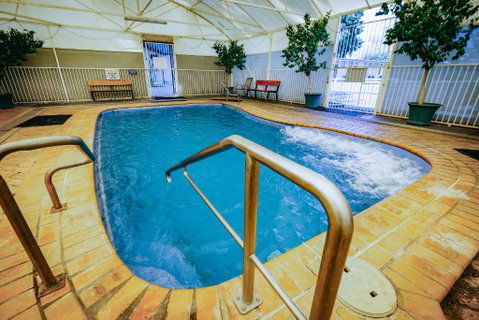 Artesian Spa Motel - Accommodation ACT 2