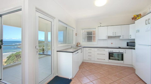 Avalon 4 - Accommodation ACT 2