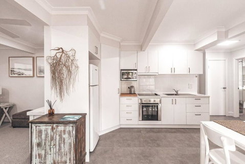 BAY PROPERTIES . Summer Salt On Main - Accommodation ACT 4