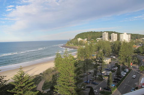 Pacific Regis Beachfront Holiday Apartments - Accommodation ACT 12