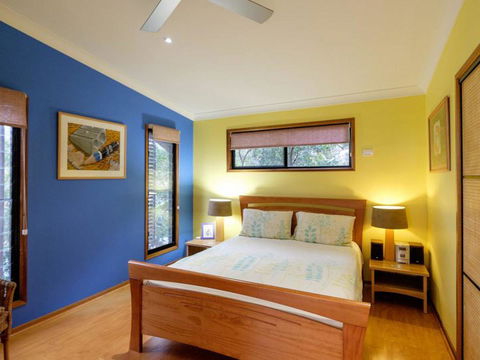 Five Bimba (Tractor House) - Accommodation ACT 12
