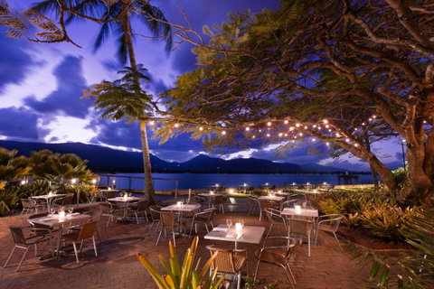 Hilton Cairns - Accommodation ACT 24