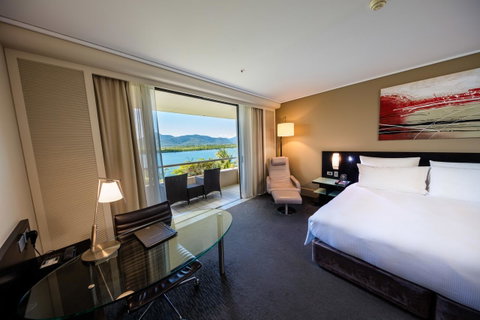 Hilton Cairns - Accommodation ACT 3