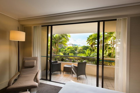 Hilton Cairns - Accommodation ACT 10