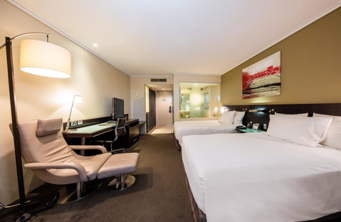Hilton Cairns - Accommodation ACT 11