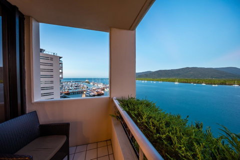 Hilton Cairns - Accommodation ACT 30