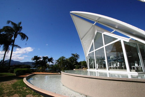 Hilton Cairns - Accommodation ACT 38