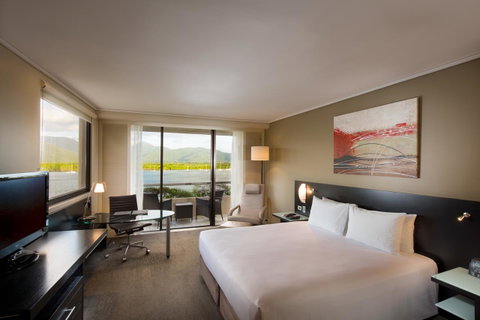 Hilton Cairns - Accommodation ACT 7