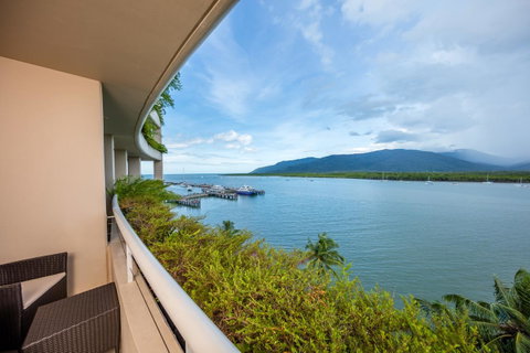 Hilton Cairns - Accommodation ACT 5