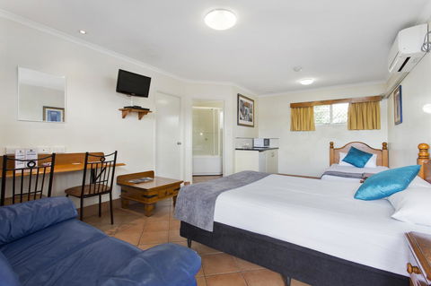 Glenmore Tavern - Accommodation ACT 33