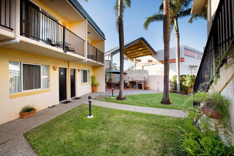 Glenmore Tavern - Accommodation ACT 9