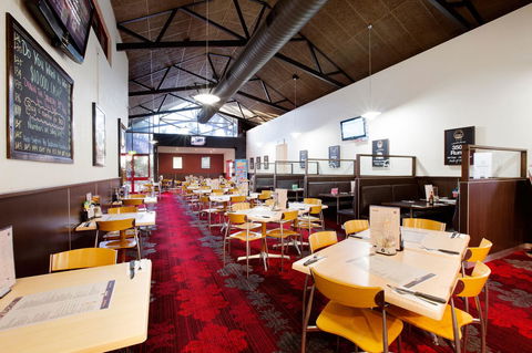 Glenmore Tavern - Accommodation ACT 20