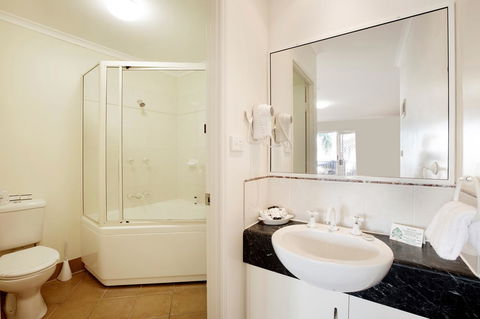 Glenmore Tavern - Accommodation ACT 3