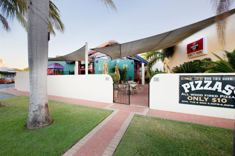 Glenmore Tavern - Accommodation ACT 24