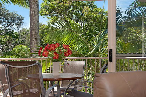 Beachcomber On The Spit - Accommodation ACT 10