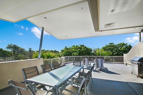 Beachcomber On The Spit - Accommodation ACT 26