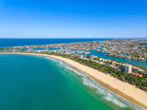 Beachcomber On The Spit - Accommodation ACT 30