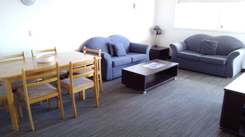 Maroochy Sands Holiday Apartments - Accommodation ACT 19