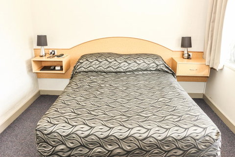 Salisbury Hotel Motel - Accommodation ACT 24