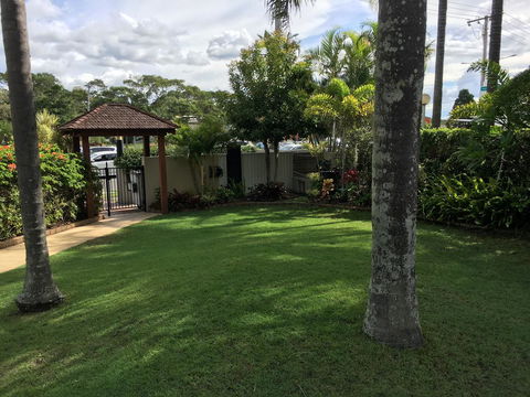 Burleigh Palms Holiday Apartments - Accommodation ACT 21