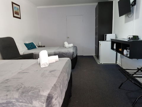 The Q Motel Rockhampton - Accommodation ACT 18