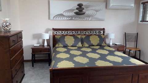 Private Apartment With Scenic Gardens - Accommodation ACT 4