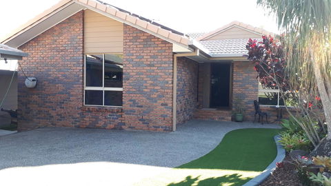 Private Apartment With Scenic Gardens - Accommodation ACT 3
