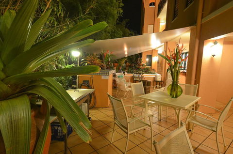 Martinique On Macrossan - Accommodation ACT 15