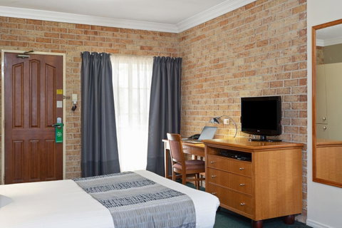 Coopers Colonial Motel - Accommodation ACT 17