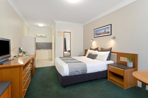 Coopers Colonial Motel - Accommodation ACT 35
