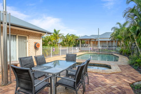 Coopers Colonial Motel - Accommodation ACT 1