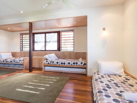 Laguna House - Accommodation ACT 5