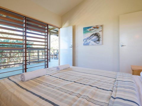 Laguna House - Accommodation ACT 13