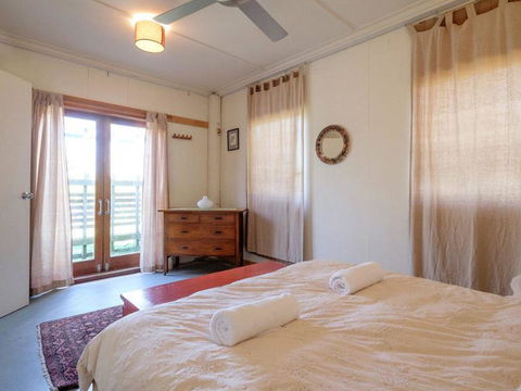Eddies Place - Accommodation ACT 6