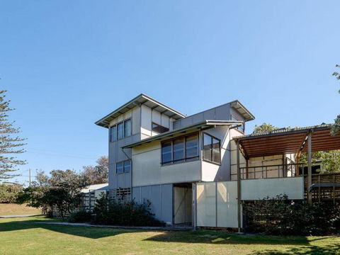 Eddies Place - Accommodation ACT 2
