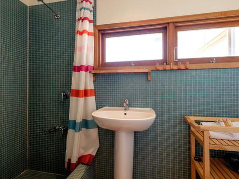Eddies Place - Accommodation ACT 17